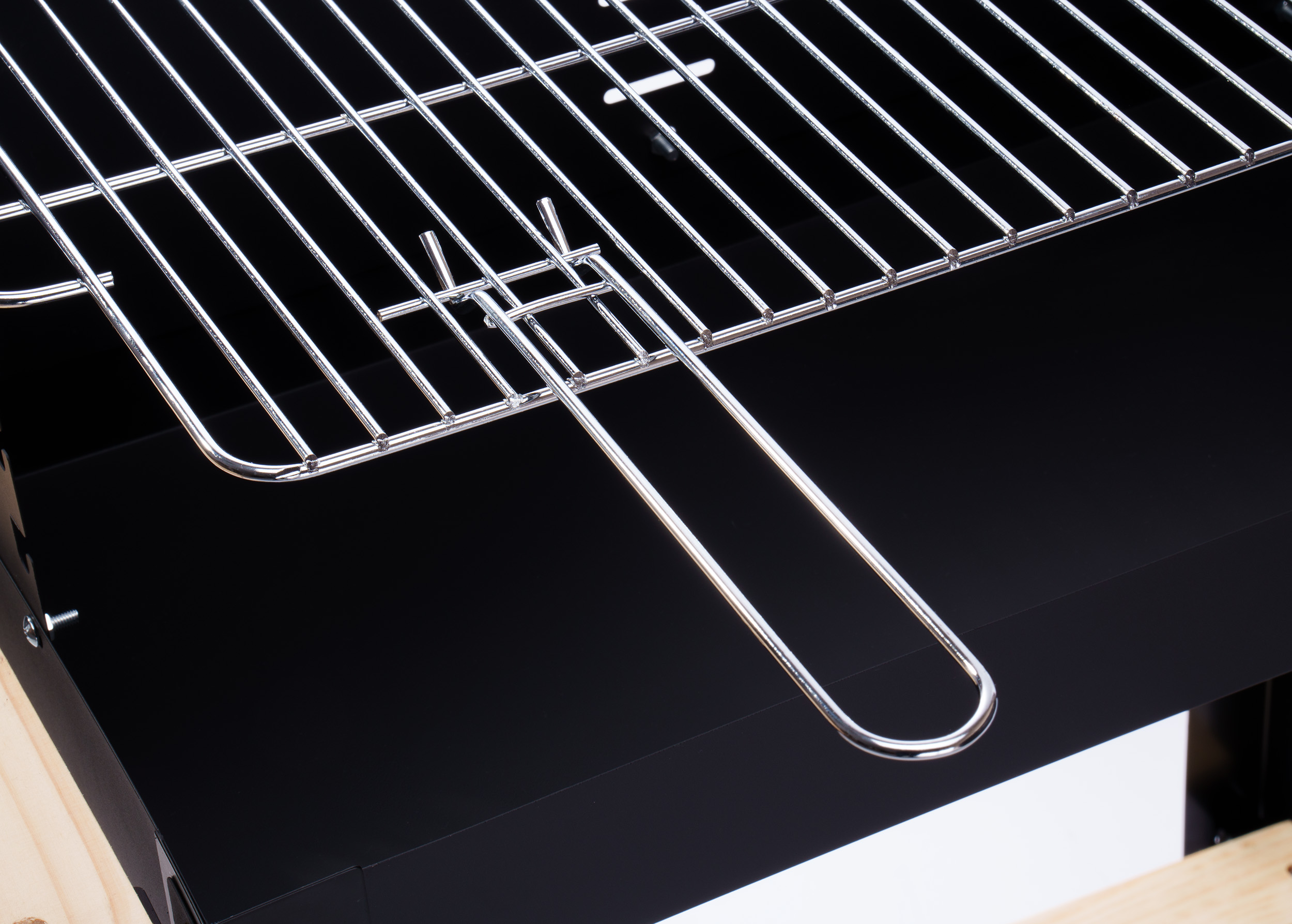 Grill węglowy ogrodowy PARIL na kółkach - obrazek 8